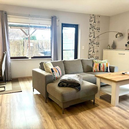 Grosse Wohnkueche, Terrasse, Schlafzimmer Am Steinhuder Meer, Wlan, Parkplatz, Fussbodenheizung, 70Qm Wunstorf Buitenkant foto