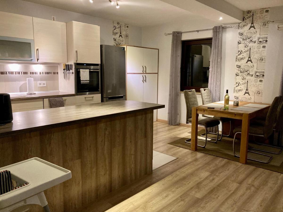 Grosse Wohnkueche, Terrasse, Schlafzimmer Am Steinhuder Meer, Wlan, Parkplatz, Fussbodenheizung, 70Qm Wunstorf Buitenkant foto