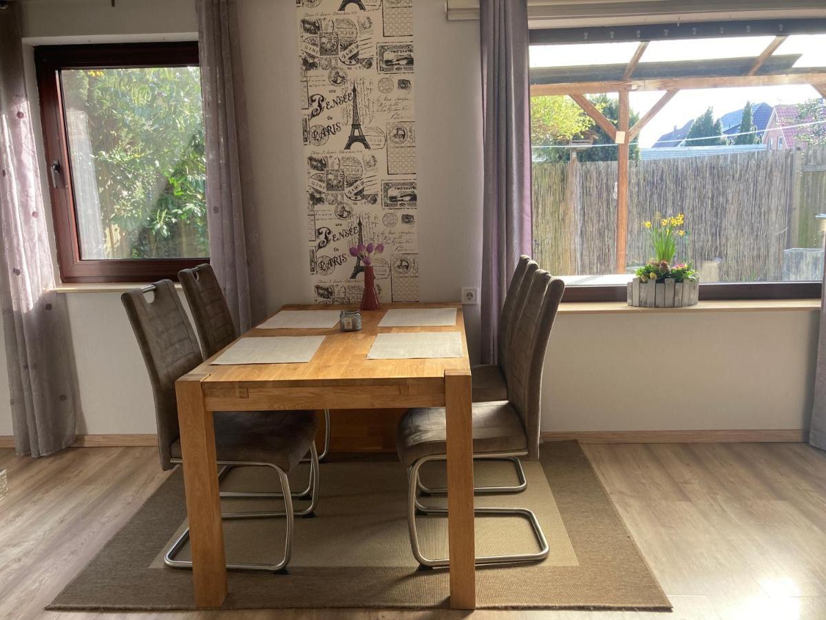 Grosse Wohnkueche, Terrasse, Schlafzimmer Am Steinhuder Meer, Wlan, Parkplatz, Fussbodenheizung, 70Qm Wunstorf Buitenkant foto