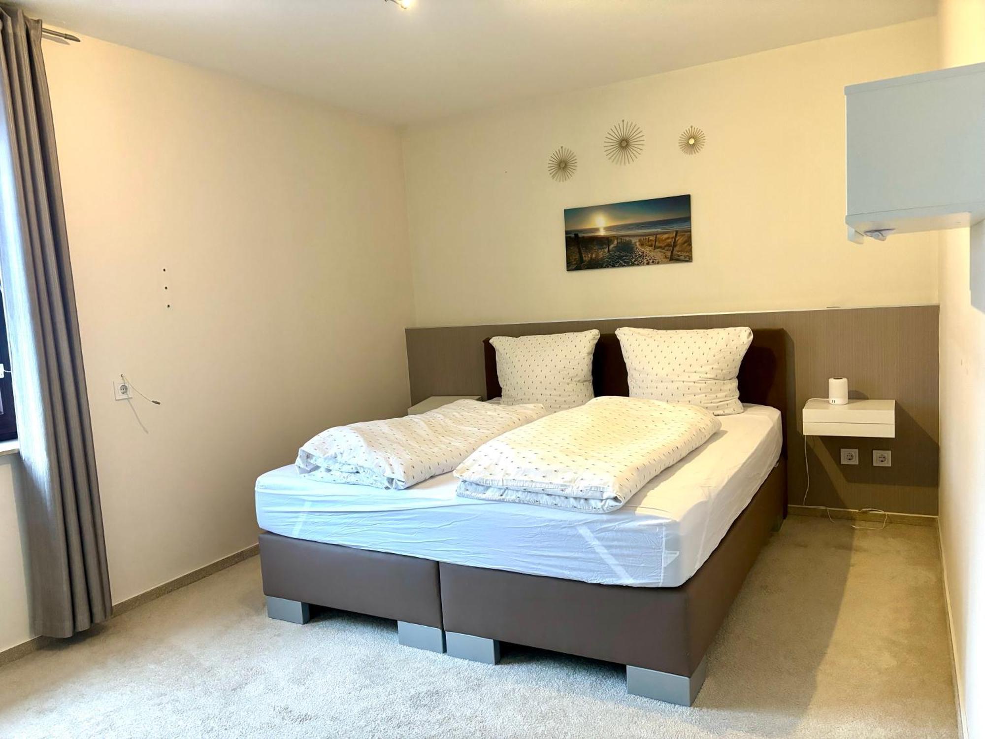 Grosse Wohnkueche, Terrasse, Schlafzimmer Am Steinhuder Meer, Wlan, Parkplatz, Fussbodenheizung, 70Qm Wunstorf Buitenkant foto