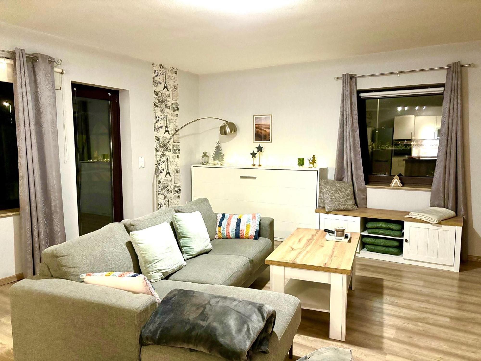 Grosse Wohnkueche, Terrasse, Schlafzimmer Am Steinhuder Meer, Wlan, Parkplatz, Fussbodenheizung, 70Qm Wunstorf Buitenkant foto